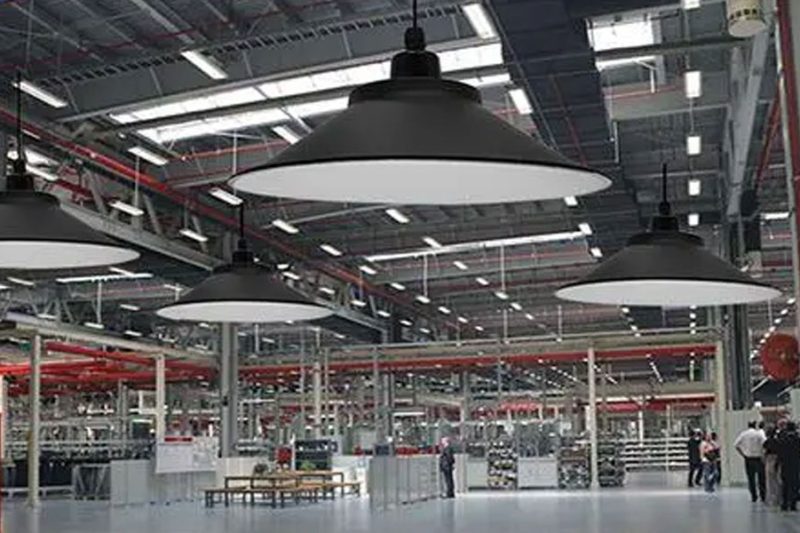 How to choose industrial and mining lamps LED factory chandeliers